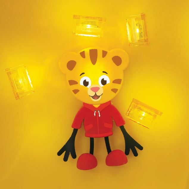 Glo Pals Characters - Daniel Tiger - NEW! Bath Time Glo Pals   