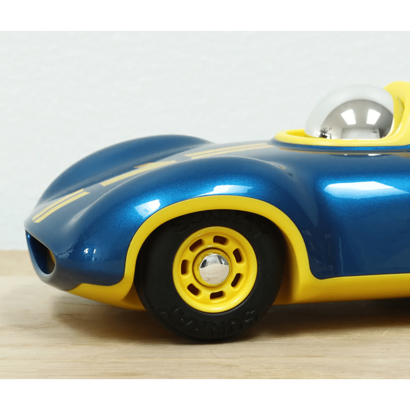 Playforever Toy Car MINI SPEEDY LE MANS Yellow - Toytoise